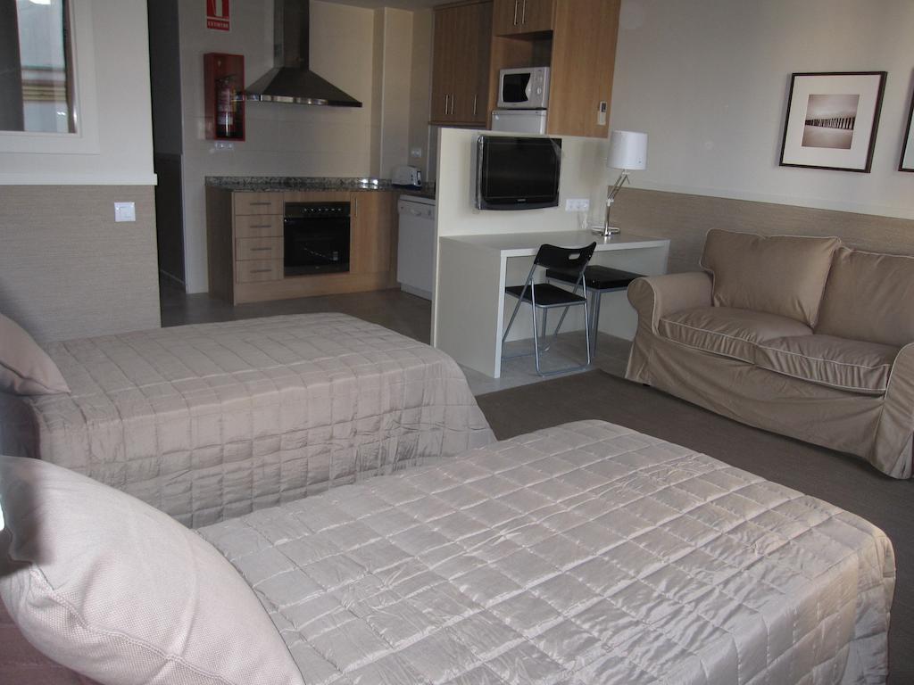 Apartments Hhb Barcelona Habitación foto